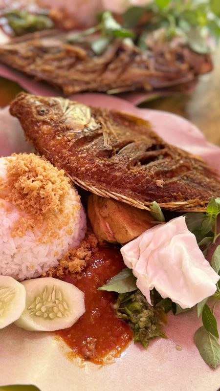 nasi pecel ikan